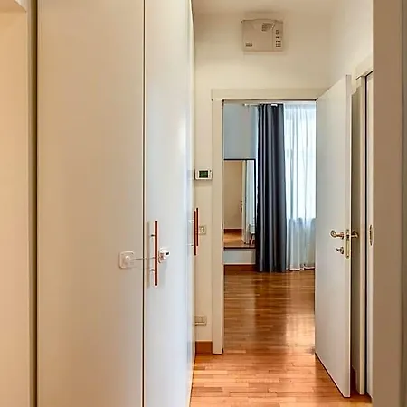 Elegance Brera Milano